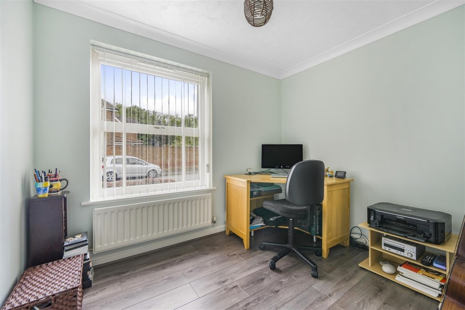 Images for East Park Farm Drive,, Charvil, Reading, RG10 EAID:wentworthapi BID:3