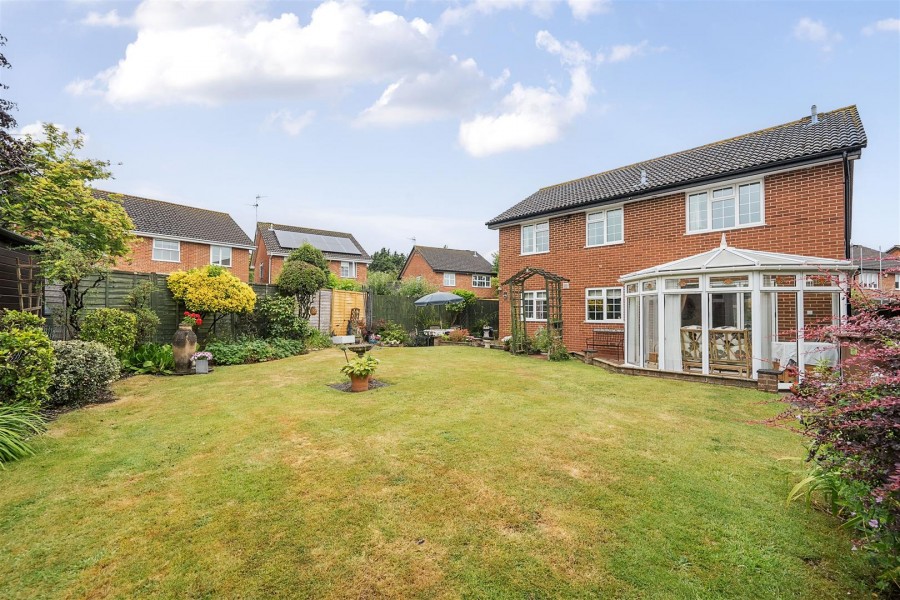 Images for Gingells Farm Road, Charvil, Reading, Berkshire, RG10 EAID:wentworthapi BID:3