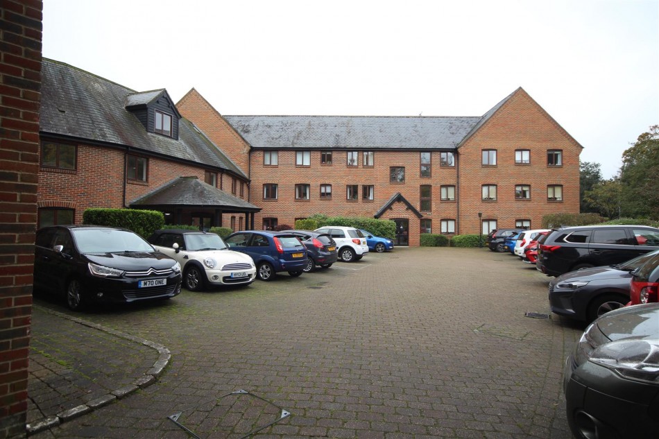 Images for Silk Lane, Twyford, Reading EAID:wentworthapi BID:3