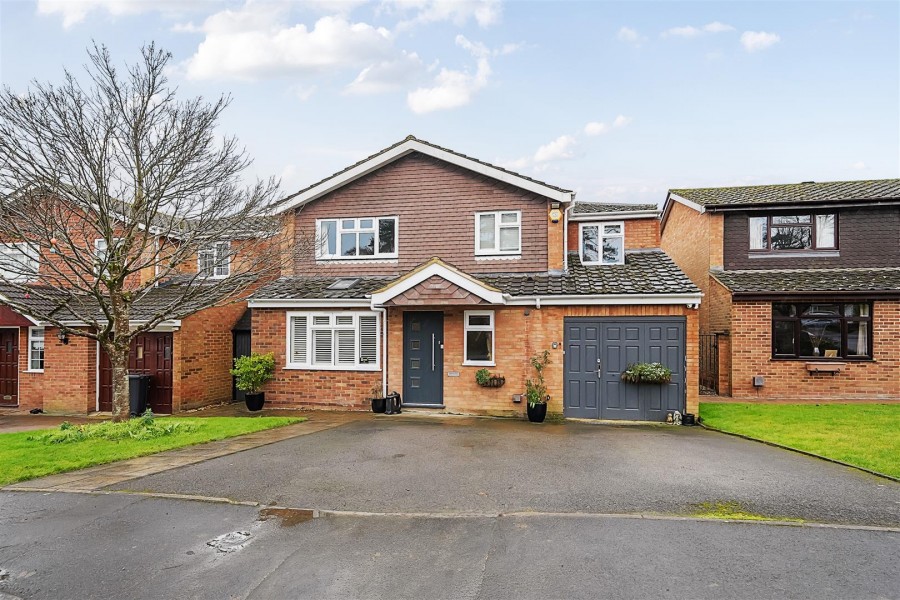 Images for Ridgeway, Wargrave, Reading, Berkshire, RG10 EAID:wentworthapi BID:3